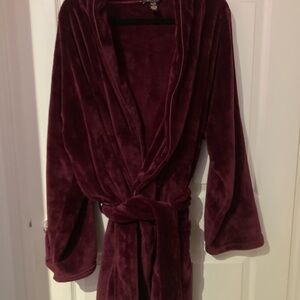 New Victoria's Secret Deep Purple Robe